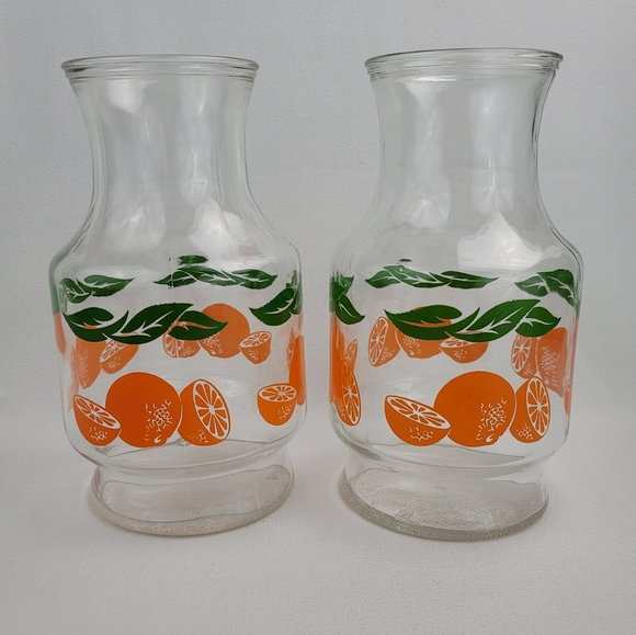 (2) Vtg Anchor Hocking Glass Orange Juice Carafe - Picture 4 of 12